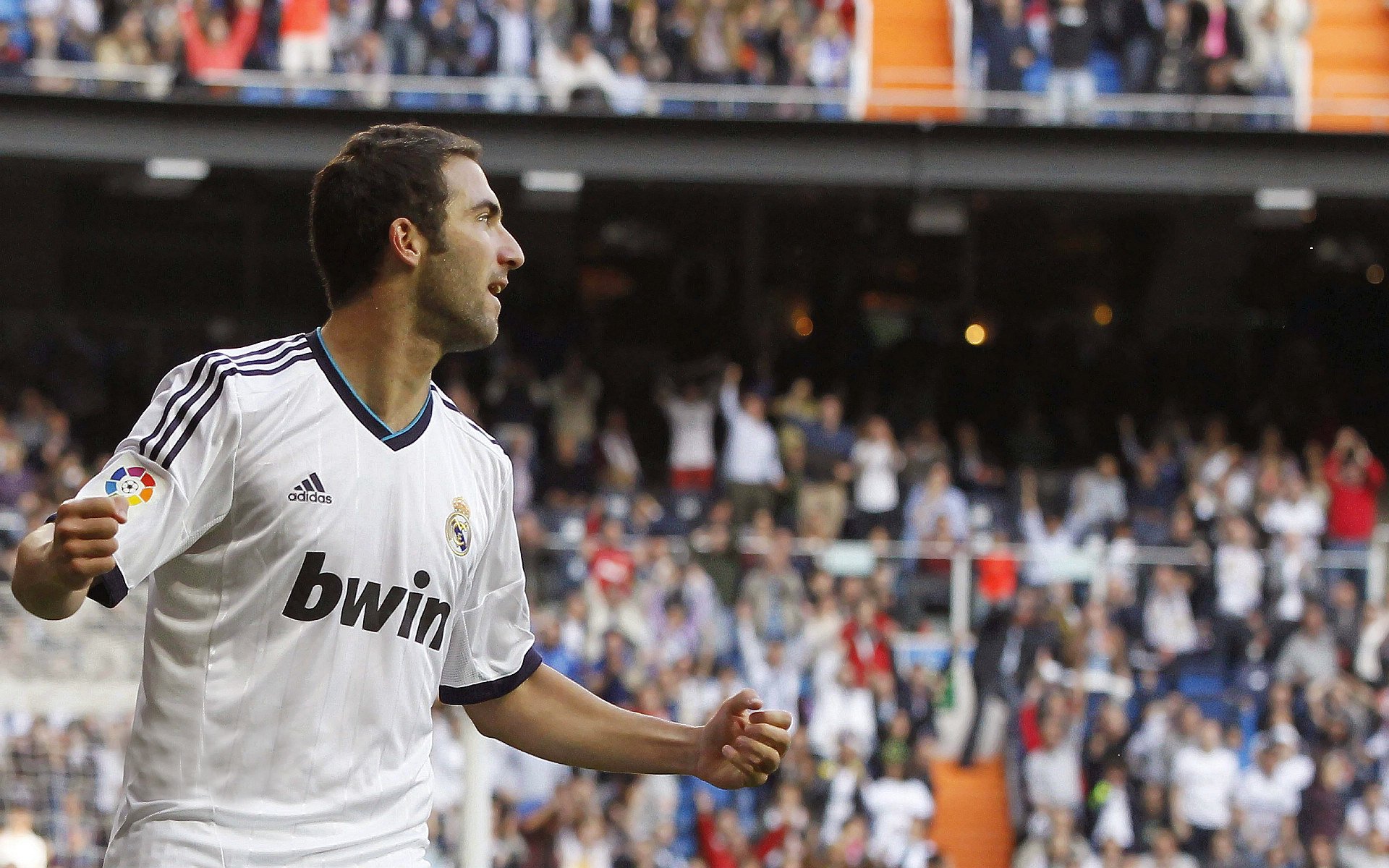 中国篮球以奋斗书写不朽篇章,讲讲中国的篮球