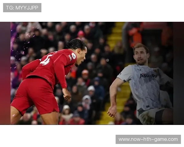 范戴克在禁区内头球解围,化解对方边路高球攻势——守护之王的瞬间艺术 范戴克在禁区内头球解围,化解对方边路高球攻势——守护之王的瞬间艺术